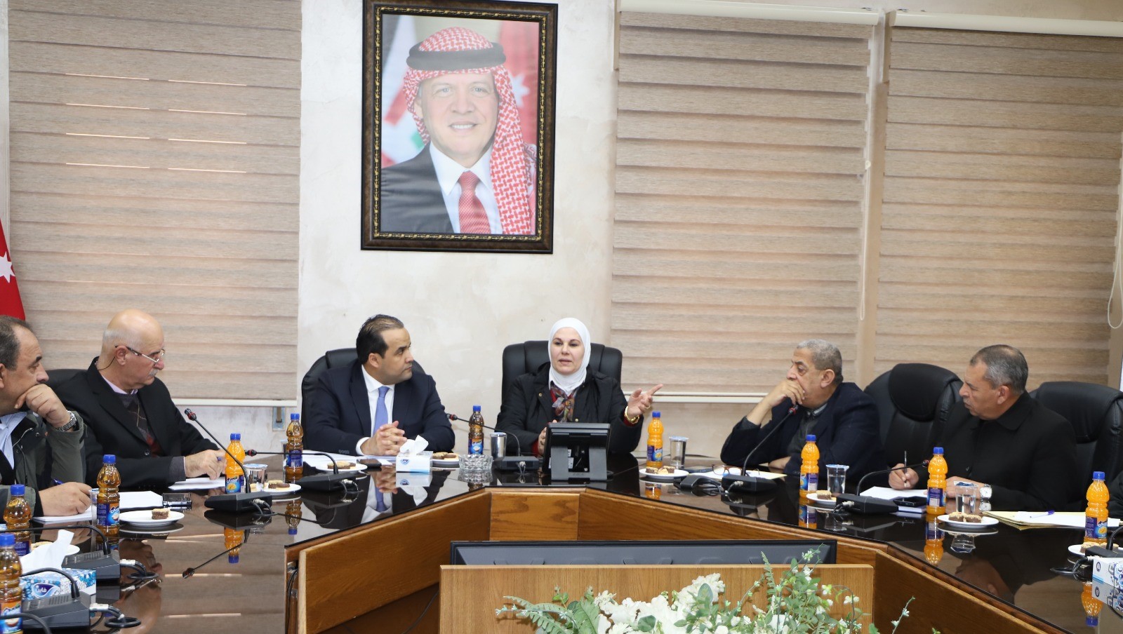 "التربية" و "الخدمة العامة" تبحثان خطة التوظيف والتشكيلات وامتحان الكفايات الوظيفية