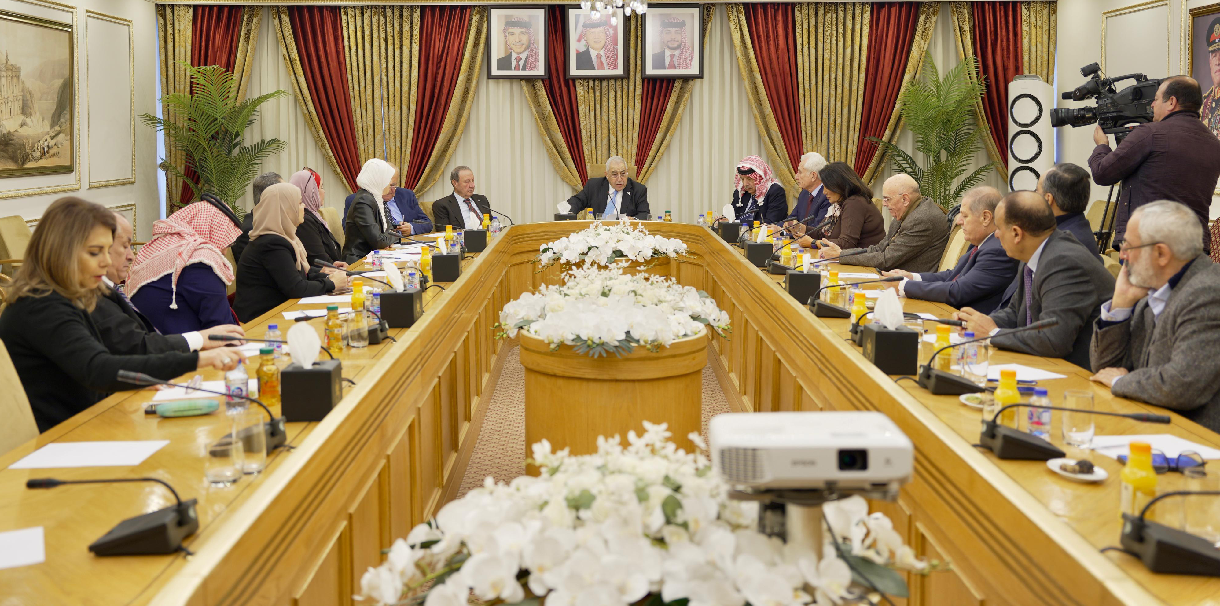 "صحة الأعيان" تبحث خطط تحسين التأمين الصحي الشامل