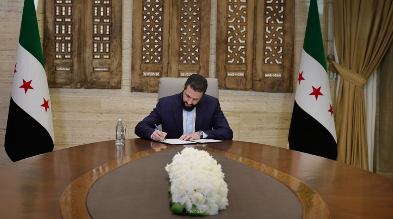 الرئيس السوري يوقع اتفاق وقف اطلاق النار مع قوات سوريا الديمقراطية