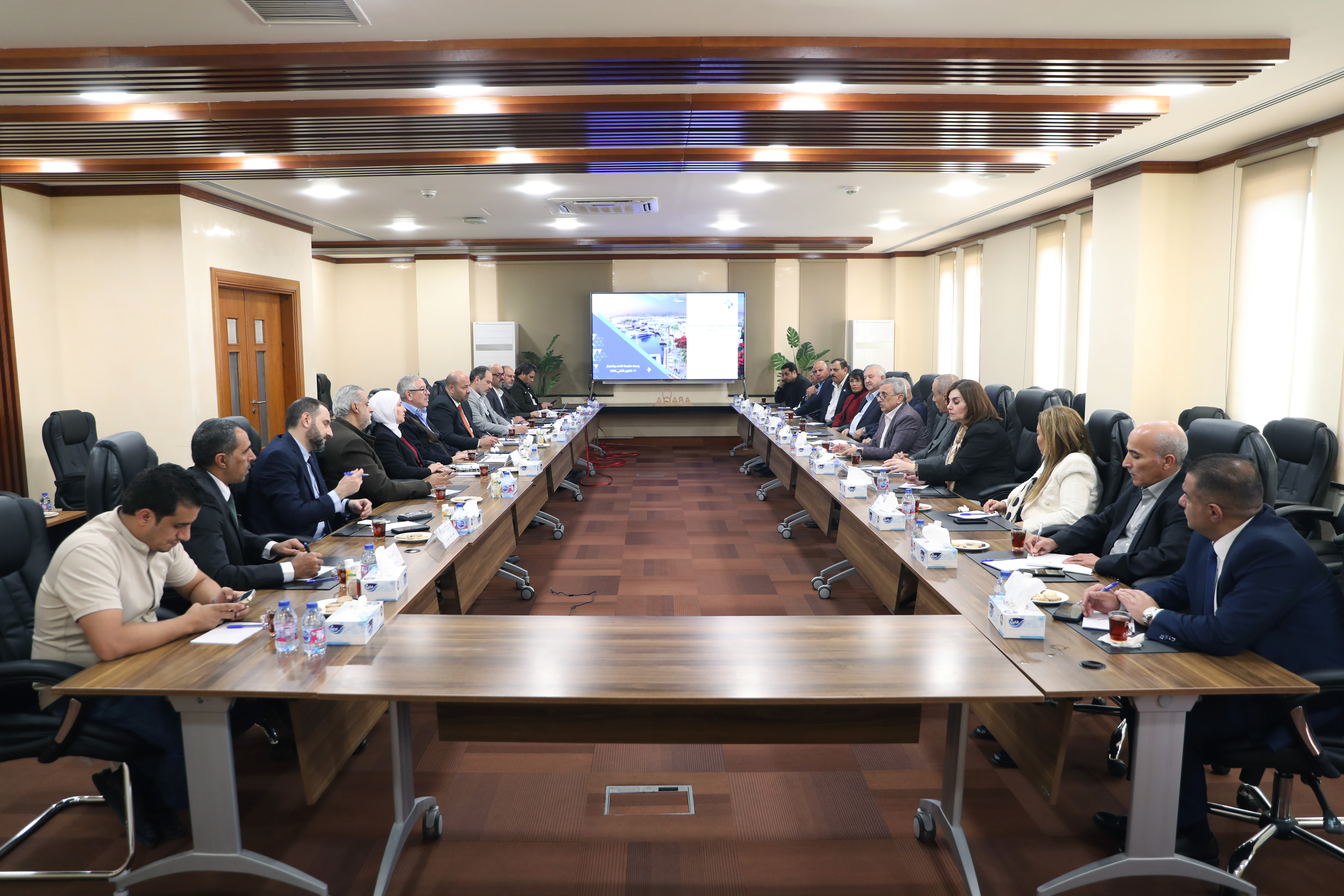 "عمل الأعيان" تبحث مع سلطة العقبة ملفات التشغيل والاستثمار