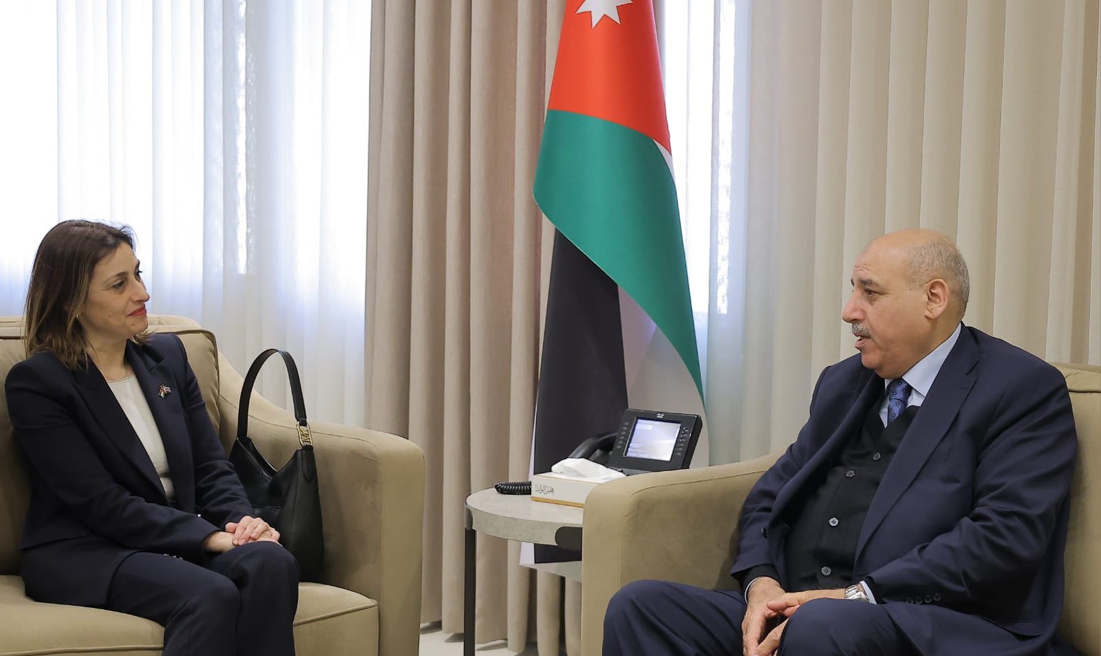 "رئيس النواب" يبحث والسفيرة اليونانية التعاون المشترك