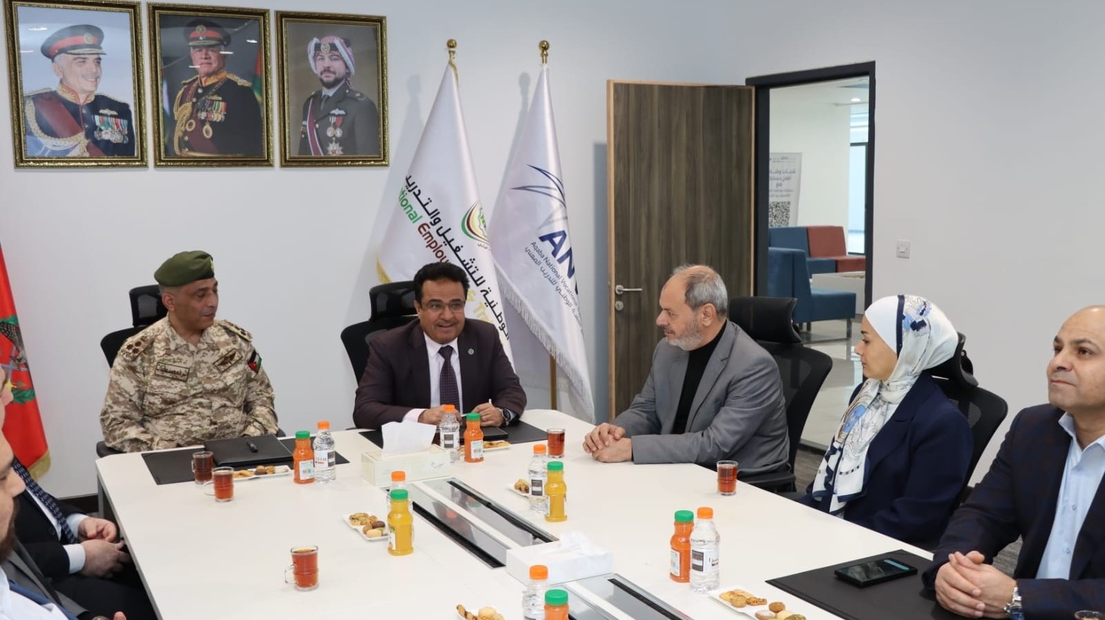 مذكرة تفاهم بين الوطنية للتشغيل والتدريب وفرع الجامعة الأردنية بالعقبة