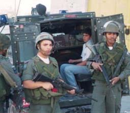 Israeli soldiers arrest 7 Palestinians in West Bank