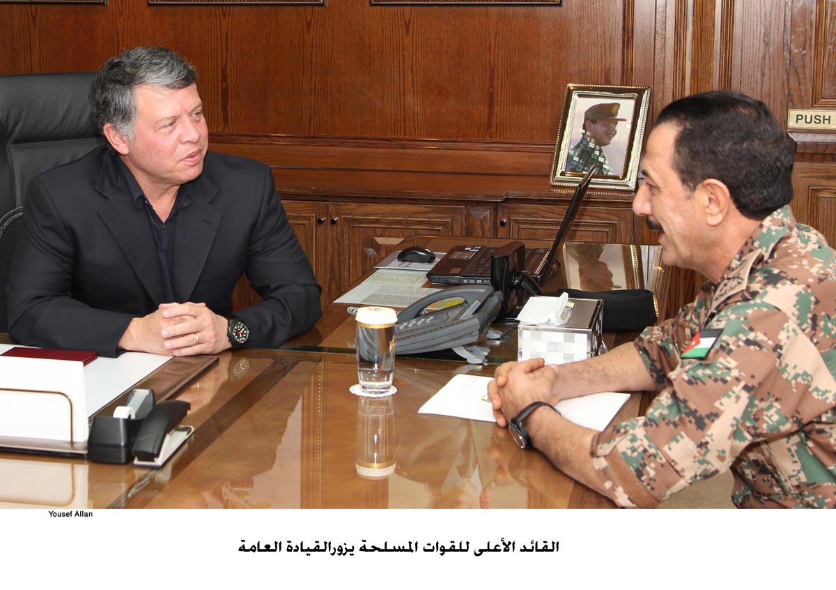 القائد الأعلى للقوات المسلحة يزورالقيادة العامة