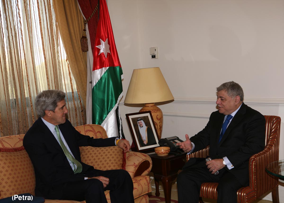 PM discusses bilateral ties with U.S. senator