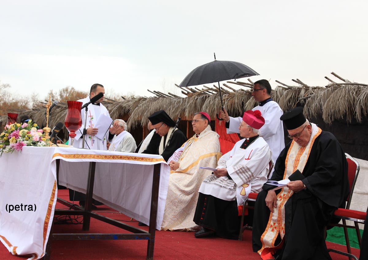 الكنائس الكاثوليكية تحتفل بذكرى عماد السيد المسيح عليه السلام