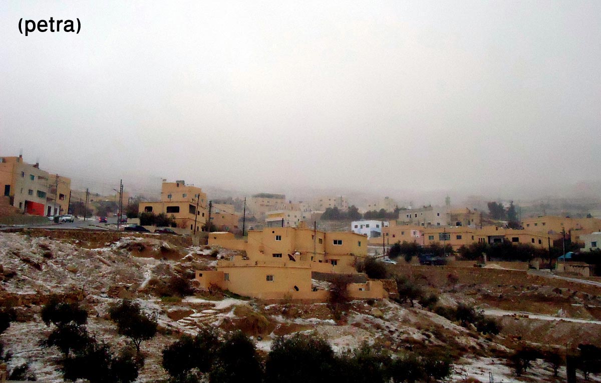 تساقط خفيف للثلوج على مرتفعات الشوبك والشراه