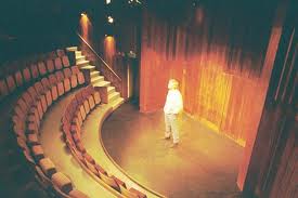 مسرحيون يثمنون انعقاد الدورة الرابعة لمهرجان المسرح العربي بعمان