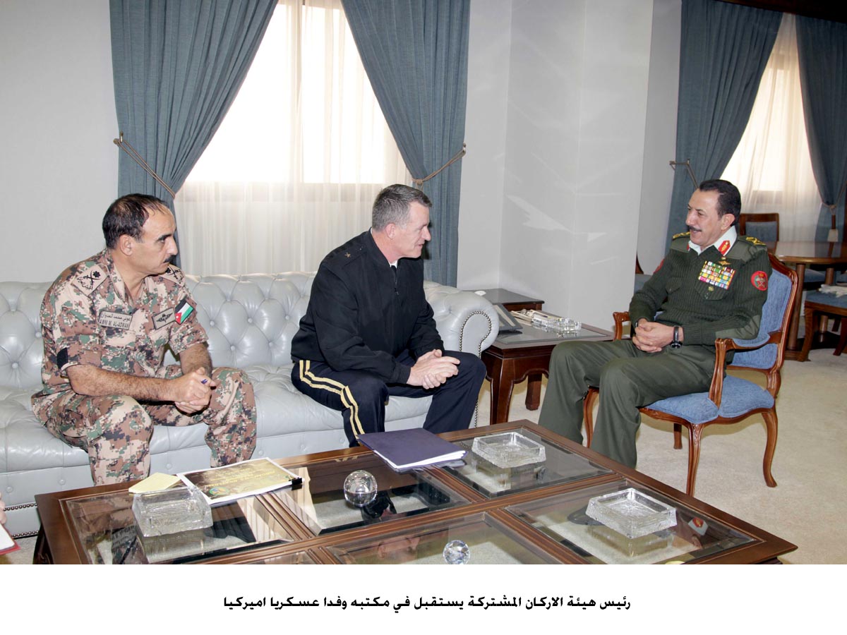 رئيس هيئة الاركان المشتركة يستقبل في مكتبه وفدا عسكريا اميركيا