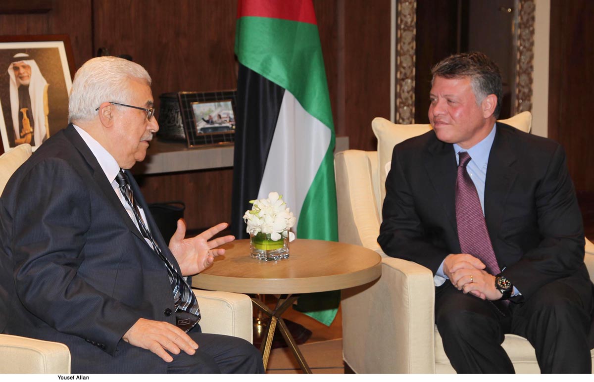 الملك يجري مباحثات مع الرئيس الفلسطيني