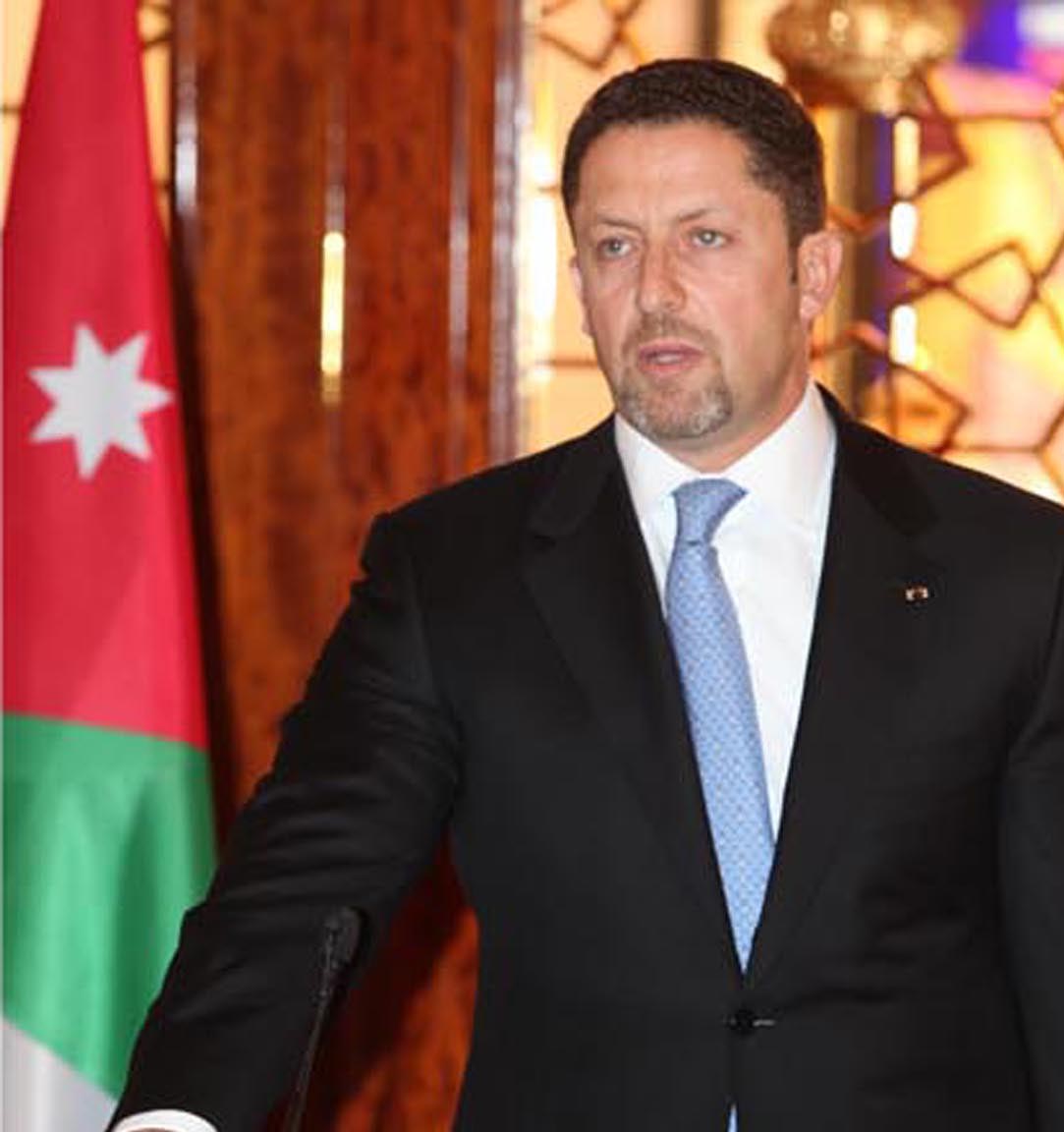 وزير النقل يبحث مع شركات الطيران صعوباتها المالية والتشغيلية