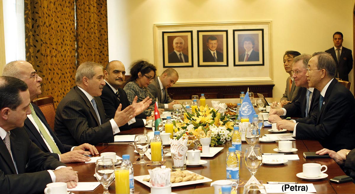 وزير الخارجية يجري مباحثات مع امين عام الامم المتحدة