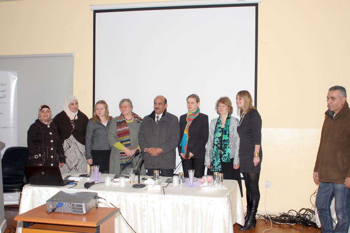 ورشة عن دور النساء والشباب في السياسة والانتخابات بإربد