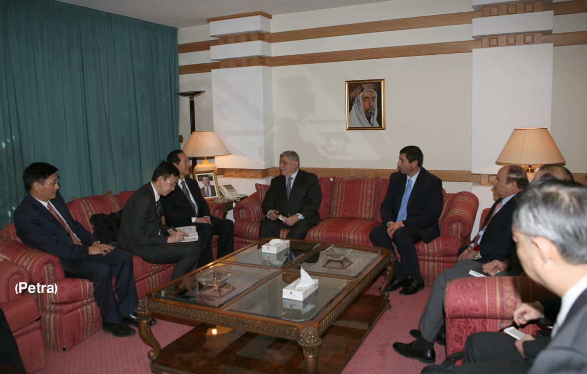 رئيس الوزراء يستقبل وفدا برلمانيا صينيا