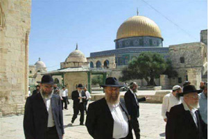 Jewish extremists storms Al Aqsa Mosque