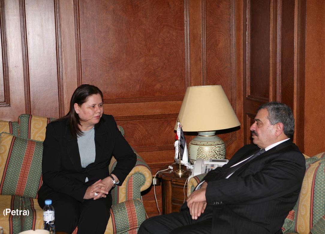 المجالي يطالب اسرائيل بإطلاق سراح الاسير مروان البرغوثي