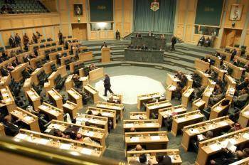 Senate committee starts debating general budget