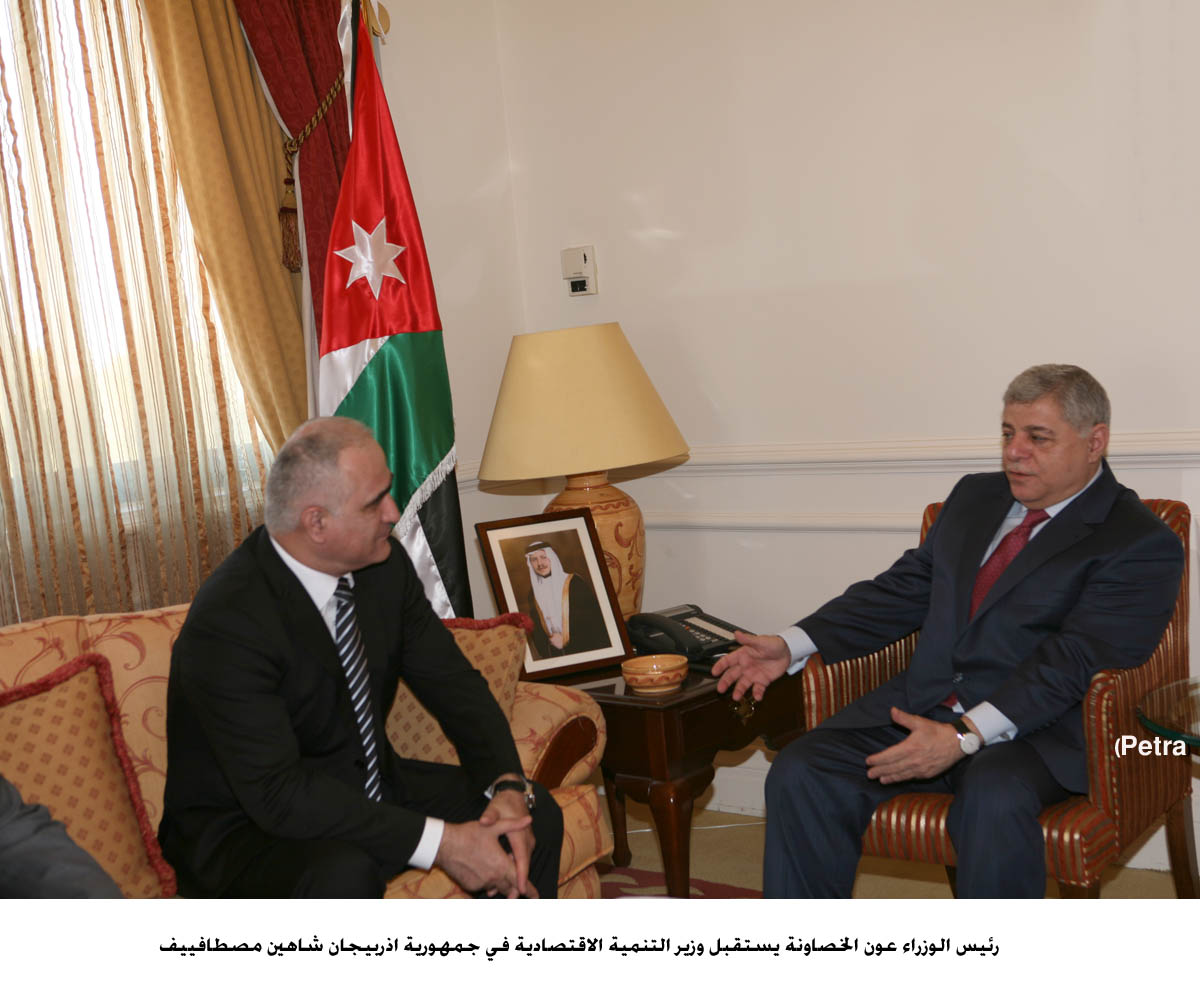 PM meets Azeri economic development minister