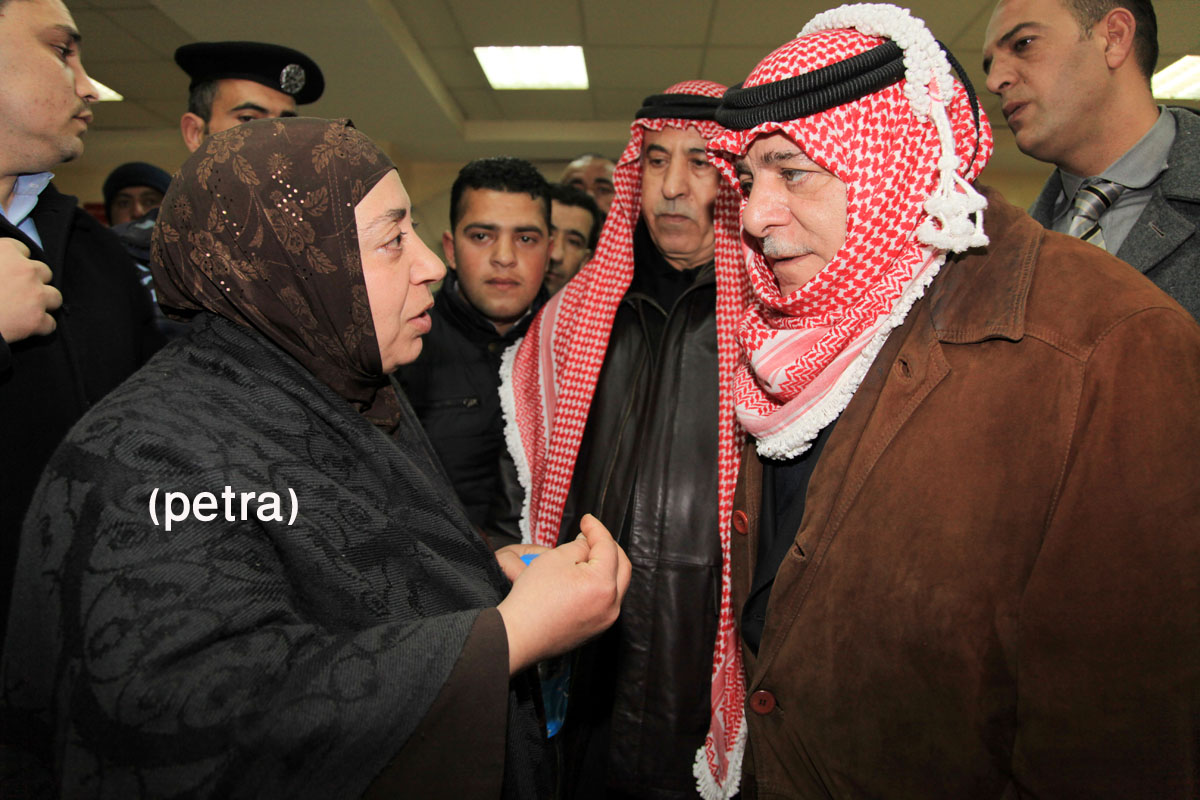 رئيس الوزراء يؤكد اهمية الدور التكاملي لاجهزة الدولة ومؤسساتها في اداء مهامها وواجباتها