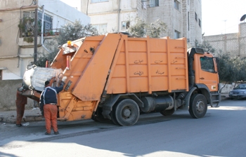 الامانة تطلق حملة نظافة شاملة عقب المنخفض الجوي الاخير