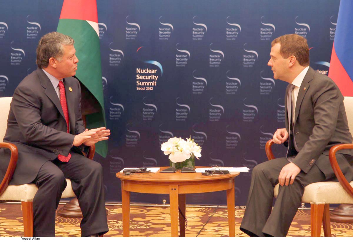 King meets world leaders, officials in Seoul Summit