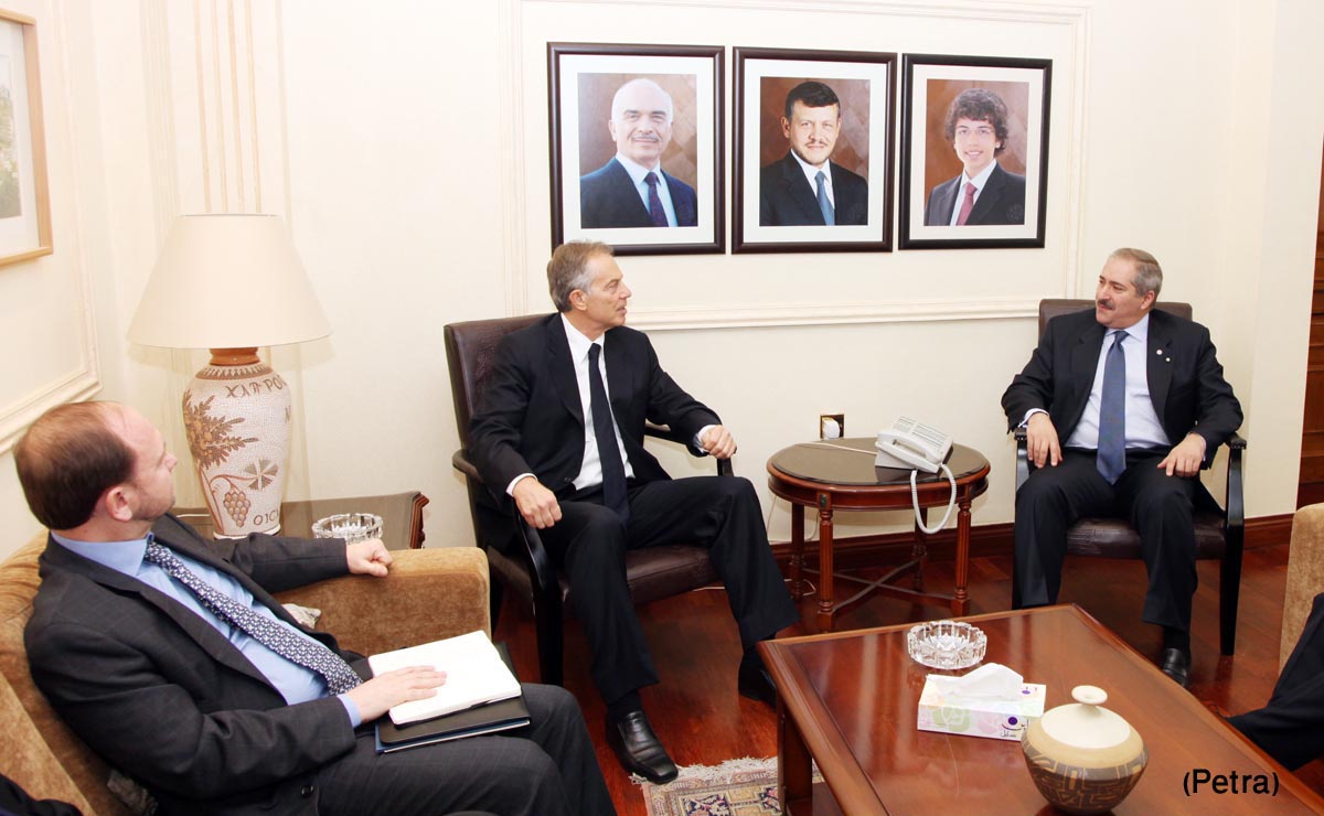 وزير الخارجية يلتقي مبعوث الرباعية الدولية