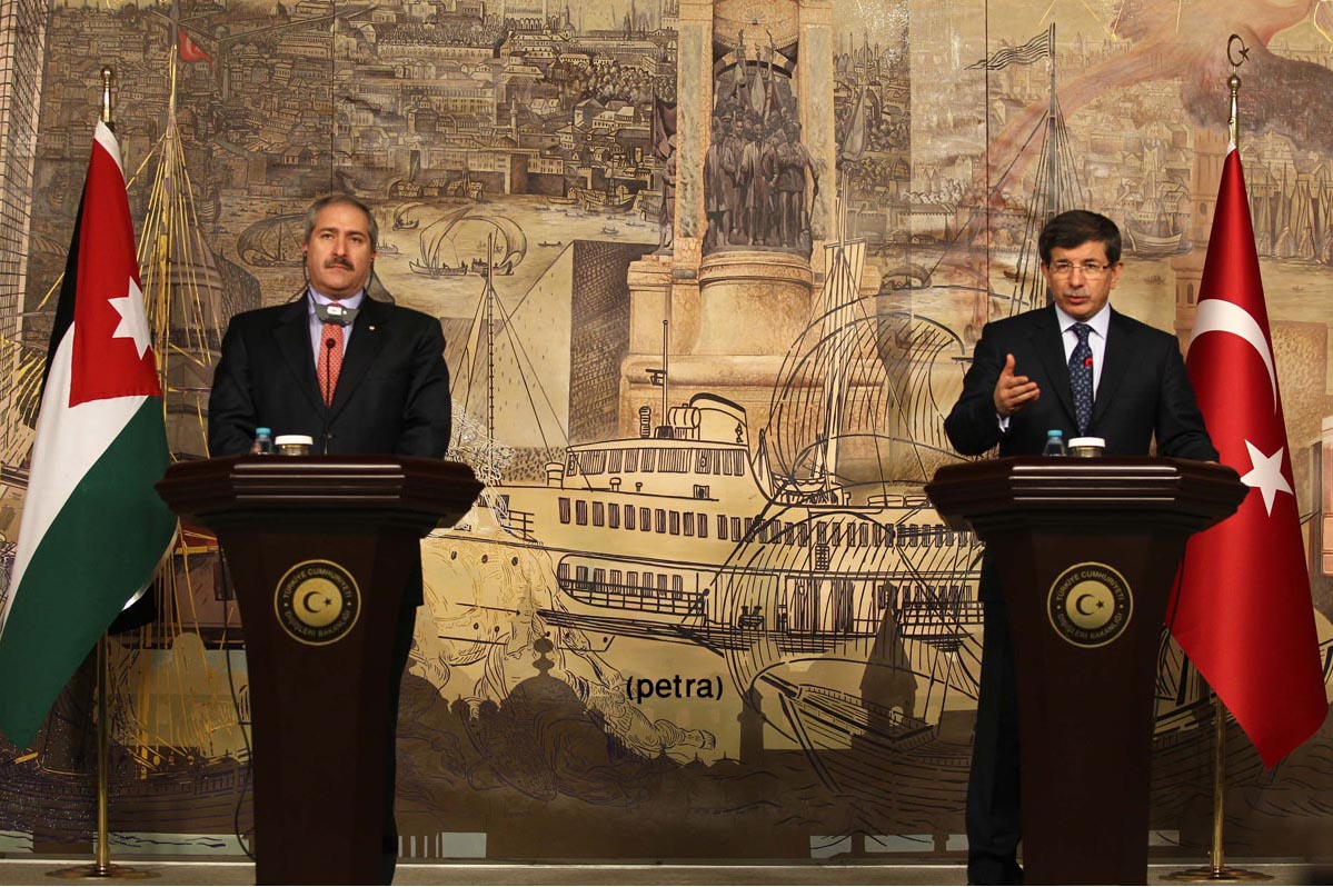 FM meets Turkish counterpart