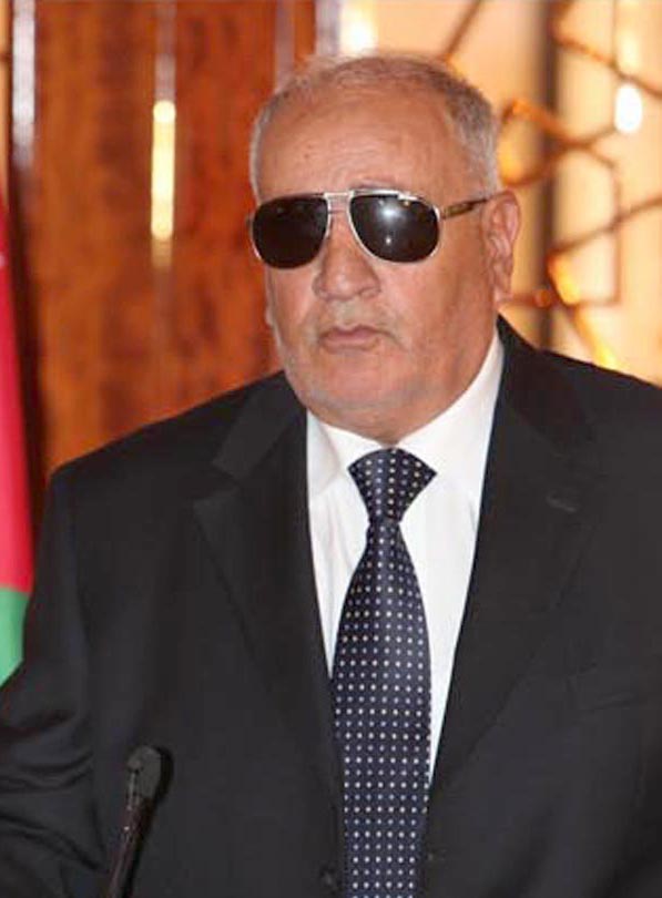 وزير الزراعة يعد بالعمل على فتح اسواق لتشغيل المهندسين الزراعيين