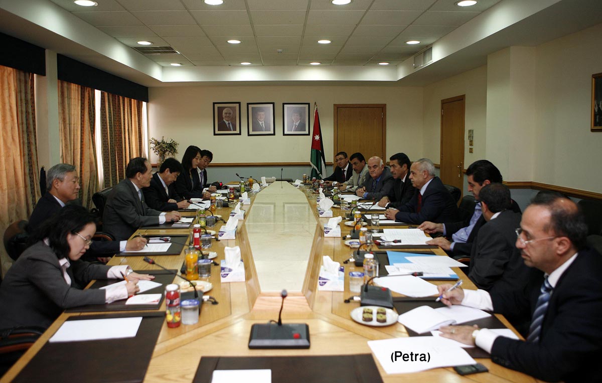 وفد كوري نيابي يزور مجلس النواب