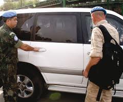 فريق المراقبين الدوليين يزور حمص