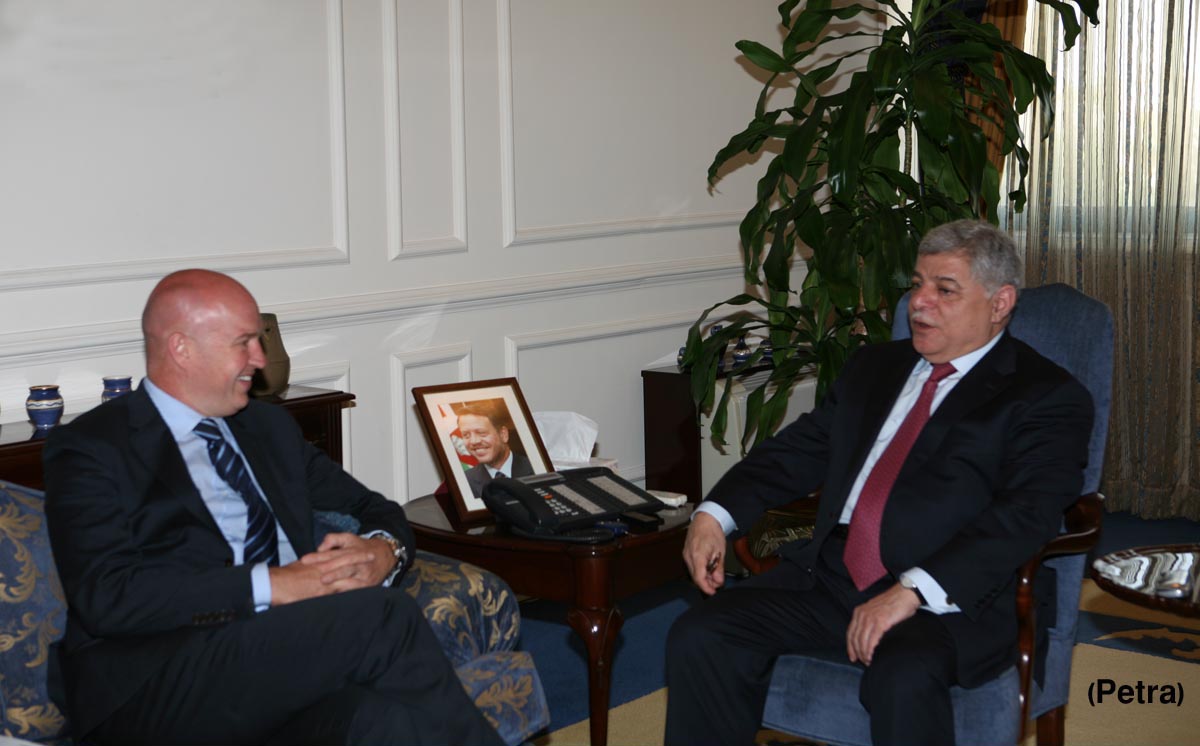 رئيس الوزراء يستقبل رئيس بعثة المفوضية السامية للأمم المتحدة لشؤون اللاجئين