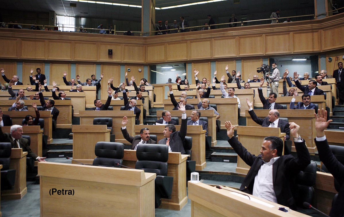 مشتركة مجلس الامة تمنح النواب راتبا تقاعديا بغض النظر عن مدة خدمتهم