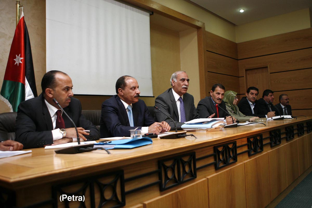 احزاب سياسية تطالب بزيادة المقاعد المخصصة لها في قانون الانتخاب