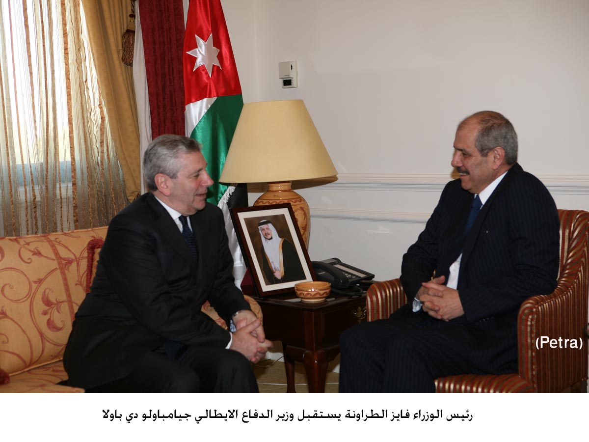 رئيس الوزراء يستقبل وزير الدفاع الايطالي