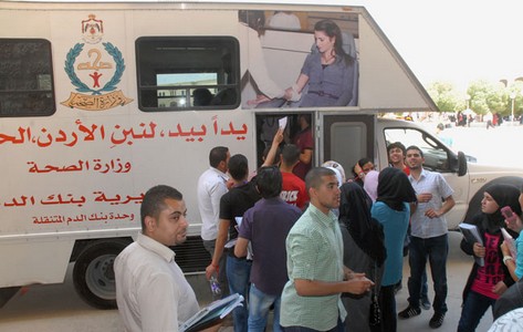 حملة للتبرع بالدم في الجامعة الهاشمية