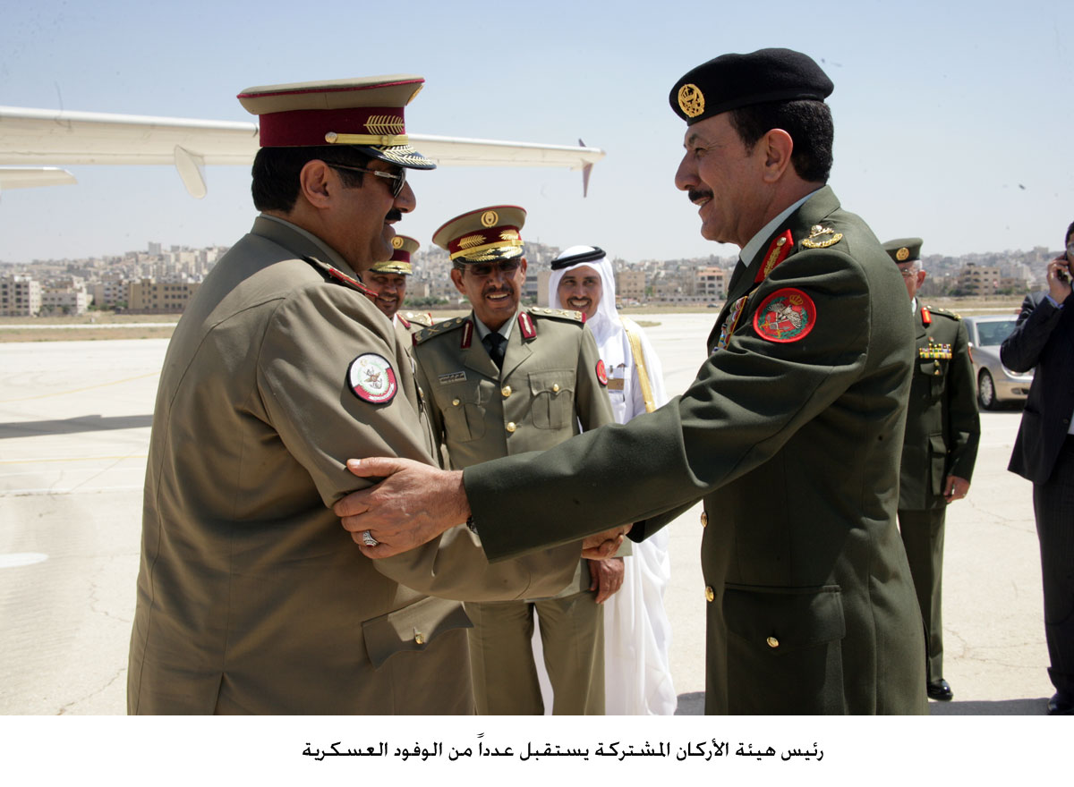 رئيس هيئة الأركان المشتركة يستقبل عدداً من الوفود العسكرية