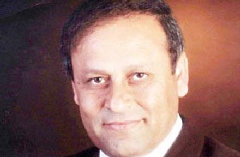 رسام الكاريكاتير جلال الرفاعي في ذمة الله