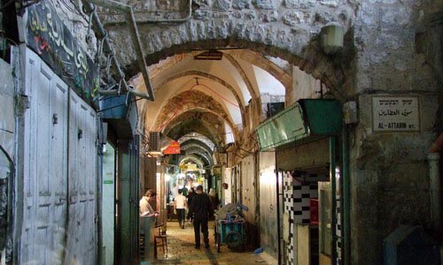 التجار في القدس يغلقون محلاتهم خشية اعتداءات المستوطنين والشرطة الاسرائيلية