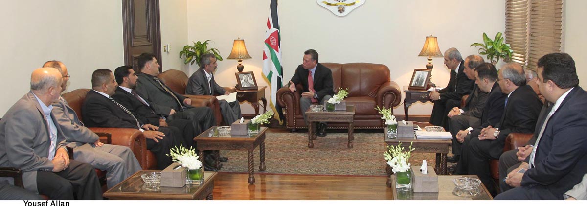 King stresses support to teachers association