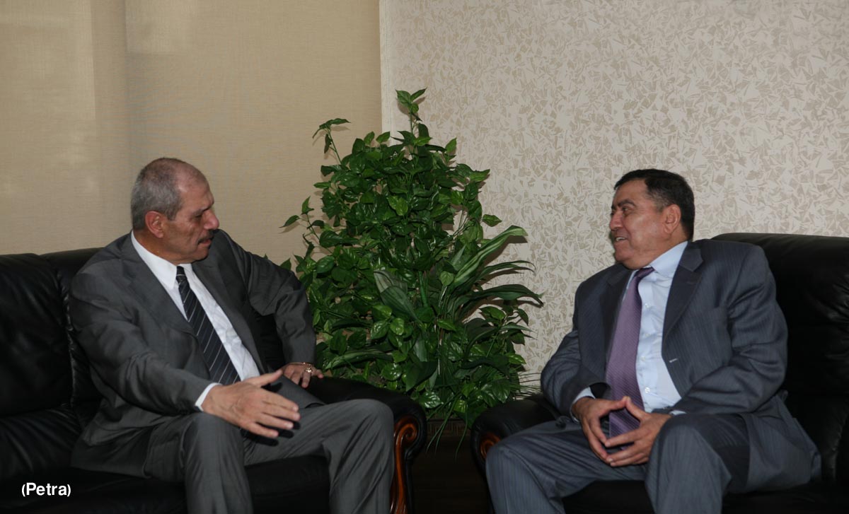 رئيس الوزراء يزور محكمة التمييز