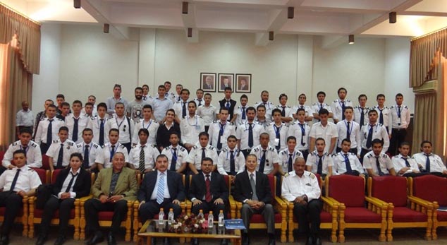 الملحق الثقافي الليبي يزور أكاديمية الطيران الملكية الأردنية