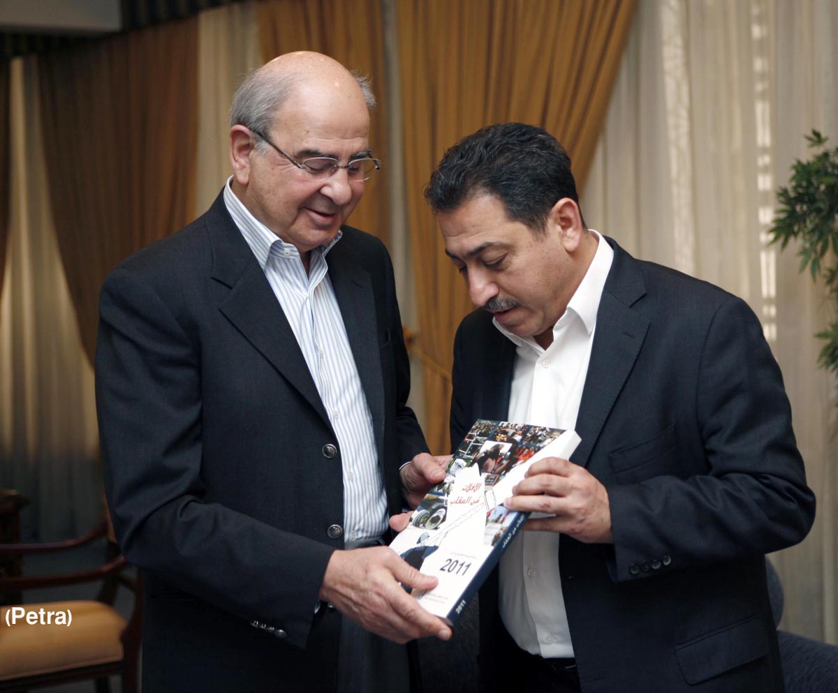 رئيس مجلس الأعيان يتسلم تقرير الحريات الإعلامية للعام الماضي