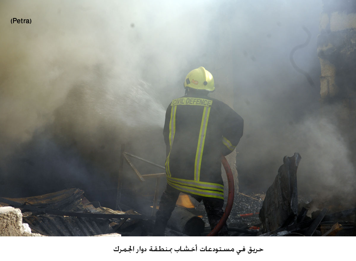 Firefighters extinguish fire in Amman carpentry warehouse