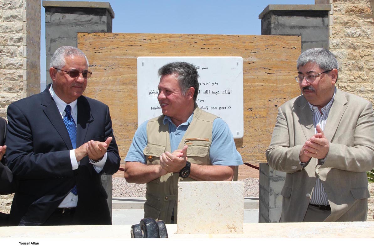 King lays foundation stone of new port in Aqaba