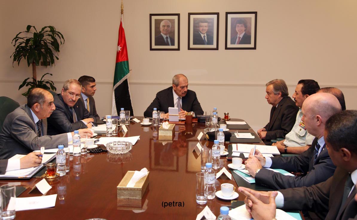 رئيس الوزراء يلتقي المفوض السامي للأمم المتحدة لشؤون اللاجئين