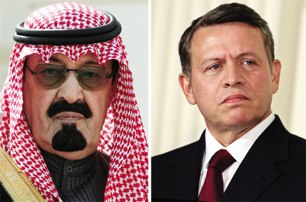 الملك يجري اتصالا هاتفيا مع خادم الحرمين الشريفين معزيا بوفاة ولي العهد السعودي