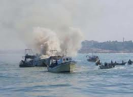 بحرية الاحتلال تعتقل 4 صيادين فلسطينيين قبالة شواطئ غزة