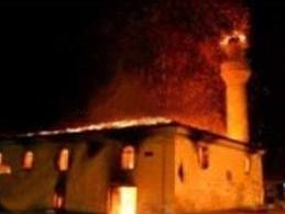 Israeli settlers set fire to mosque in West Bank