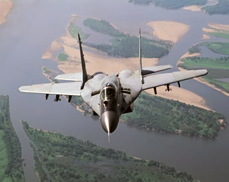 طائرة سورية عسكرية تهبط في قاعدة اردنية وقائدها يطلب اللجوء