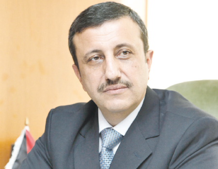 مراد يثمن قرار إعفاء مكلفي الدخل والمبيعات" من الغرامات